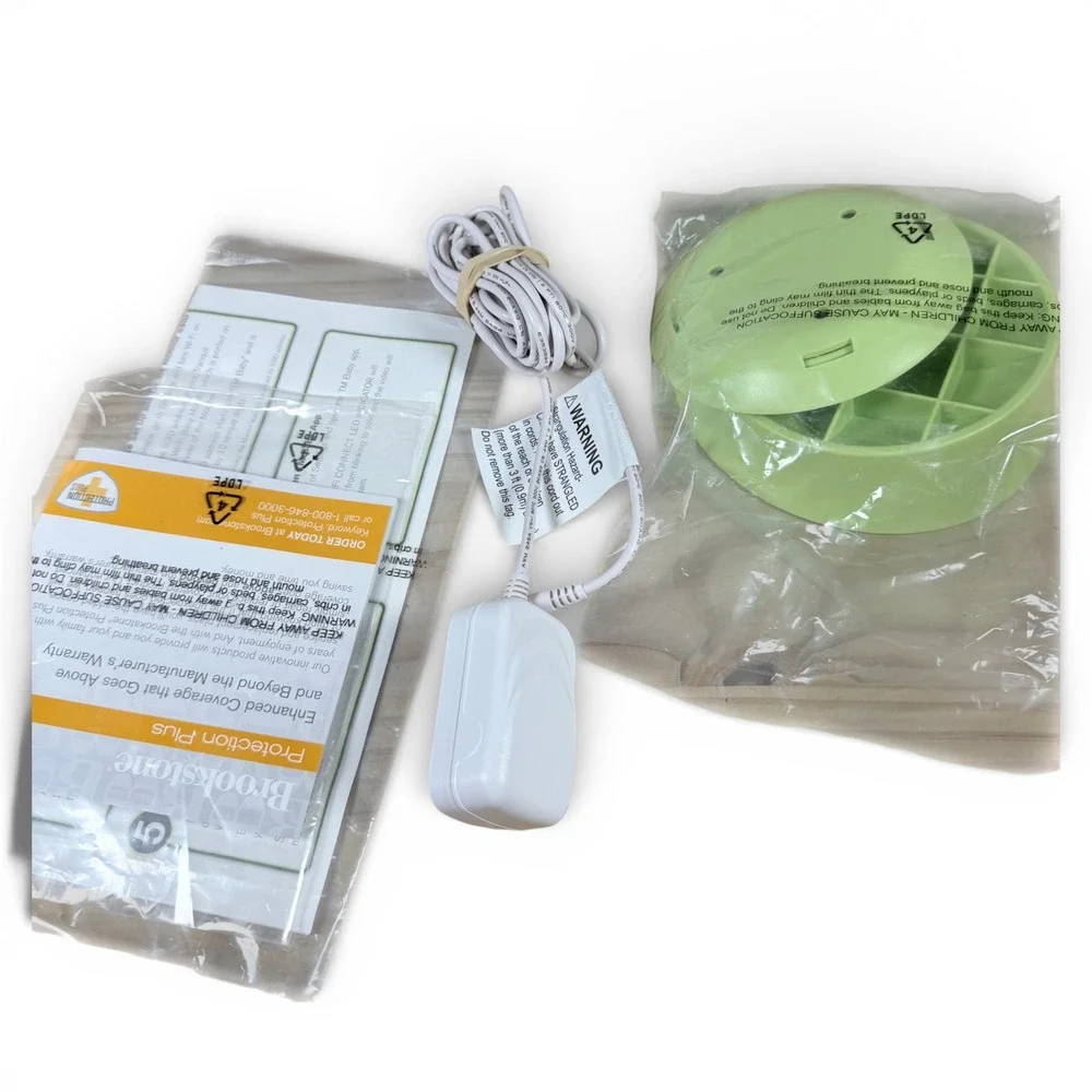 Brookstone Tranquil Moments 849264 Baby‎ Monitor and Sleep Sounds Wi-Fi Connect